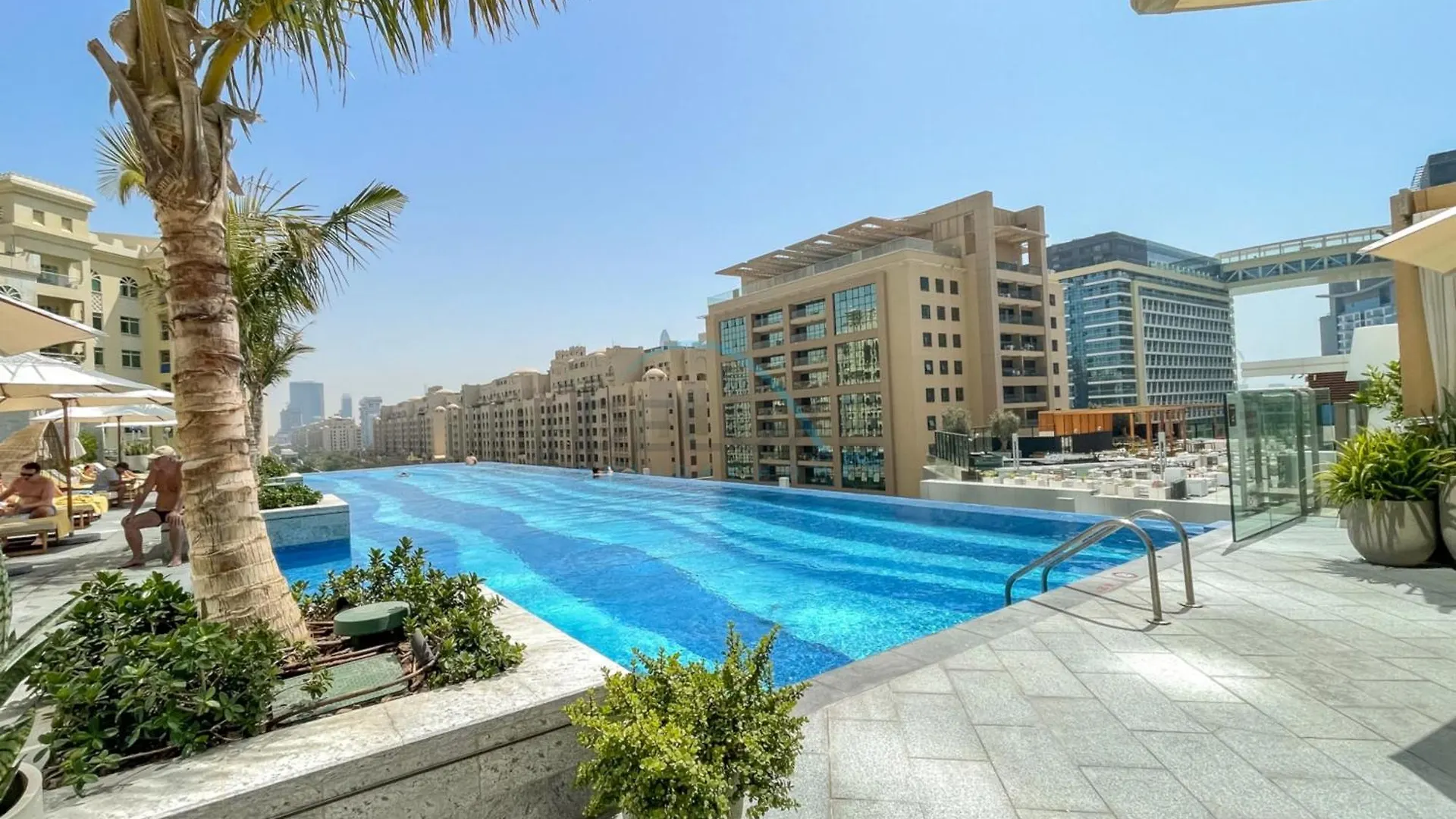 High Apartment Dubai United Arab Emirates